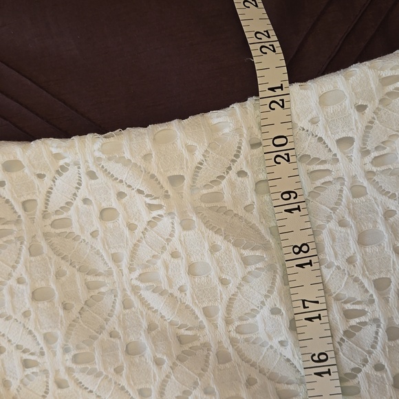 Van Heusen white lace sleeveless blouse. Women's L - Picture 9 of 9